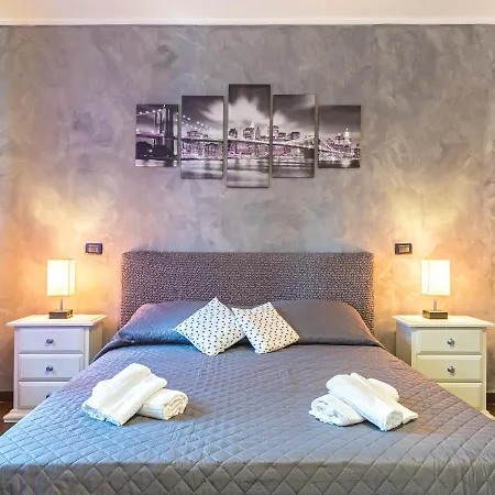 Castle - Centro Storico דירה